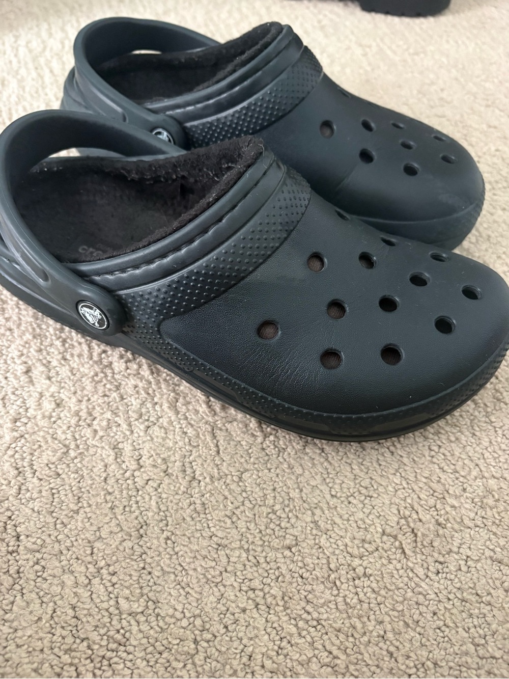 CROCS Black Fuzz-Lined Clogs